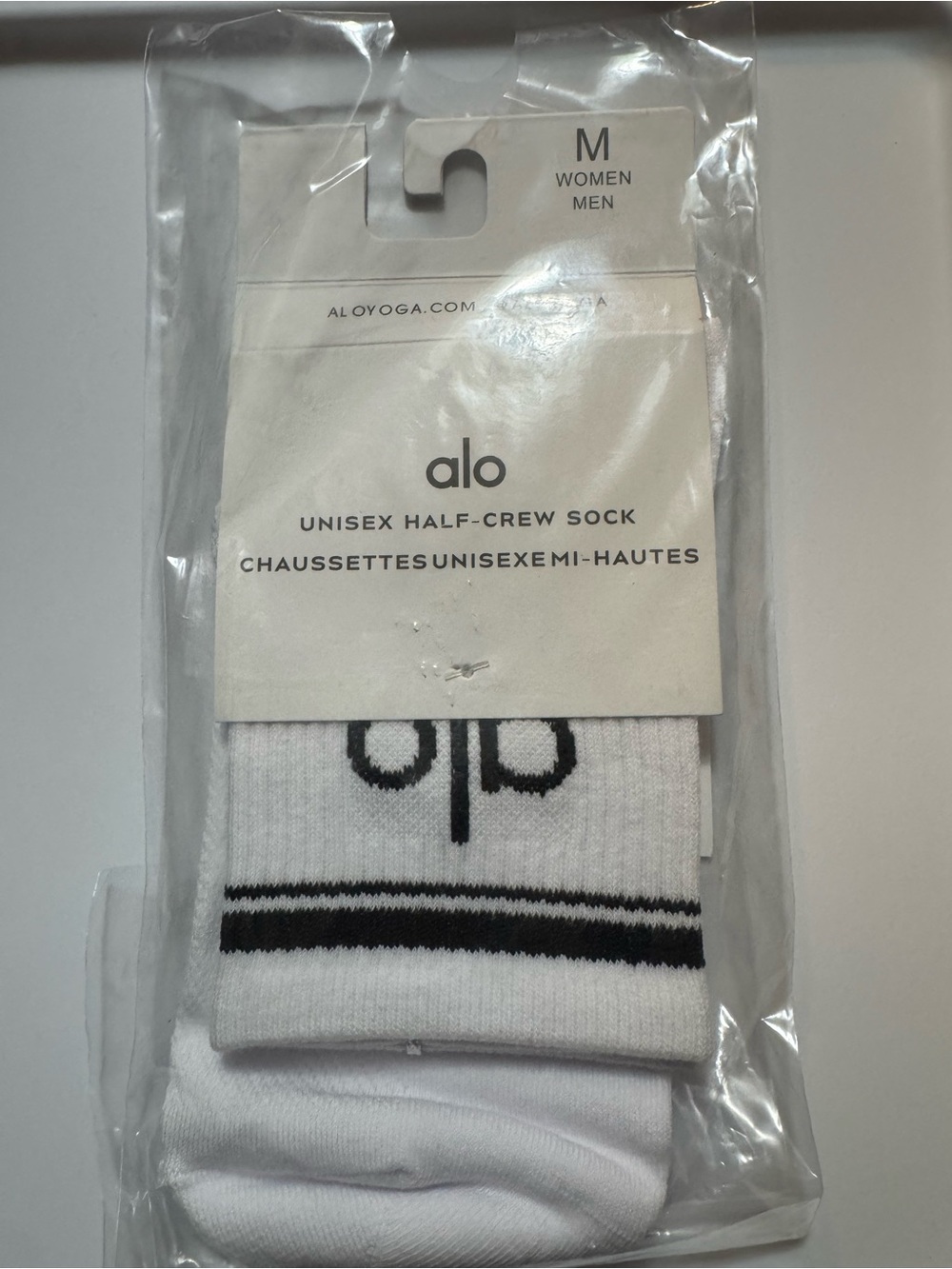 ALO Yoga White Athletic Half-Crew Socks with Black Logo Med. Unisex